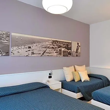 Aparthotel & Progresso 3*