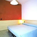 & Progresso Aparthotel 3*