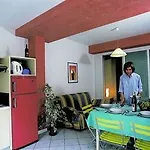 & Progresso Aparthotel 3*